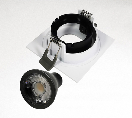 Alojamento oval do bulbo do alojamento Gu10 de Mr16 Downlight para o hotel da casa de campo